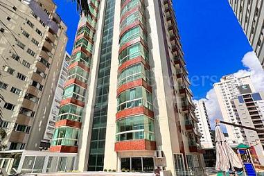 Apartamento no bairro Fazenda Itajaí.