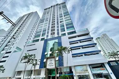 Apartamento a venda no Centro de Balneário Camboriú