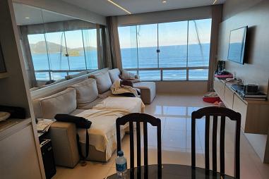 Apartamento frente mar a venda em Balneário Camboriú