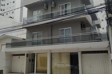 Apartamento mobiliado a venda no Centro de Balneário Camboriú