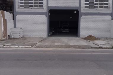 Galpão em Munícipios Balneário Camboriú