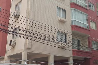 Apartamento a venda na quadra do mar - Balneário Camboriú