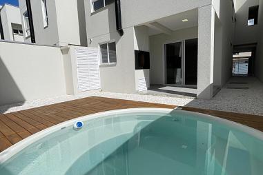 Sobrado com 3 quartos à venda, 163m², 4 banheiros, 2 garagens - São João - Itajaí