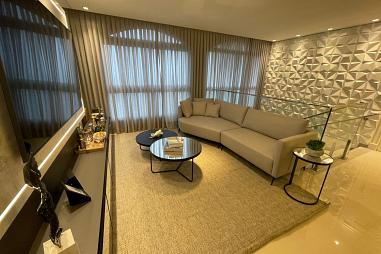 Cobertura com 3 quartos à venda, 240m², 4 banheiros, 4 garagens - Centro - Balneário Camboriú