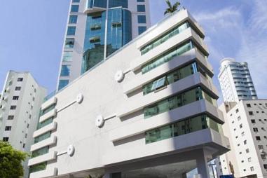 Apartamento com 3 quartos à venda, 134m², 3 banheiros, 3 garagens - Centro - Balneário Camboriú