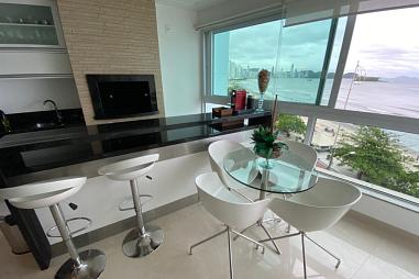 Apartamento com 4 quartos à venda, 208m², 5 banheiros, 3 garagens - Centro - Balneário Camboriú