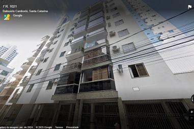 Apartamento na Avenida Brasil no centro de Balneário Camboriú.