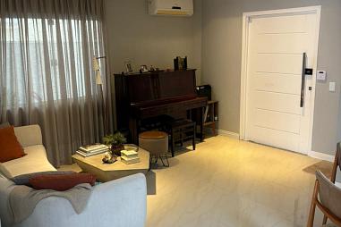 Casa em condomínio de alto padrão.