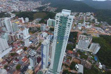 Apartamento com 3 quartos à venda, 133m², 4 banheiros, 3 garagens - Pioneiros - Balneário Camboriú