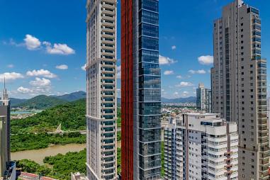 Apartamento com 4 quartos à venda, 248m², 4 banheiros, 4 garagens - Centro - Balneário Camboriú