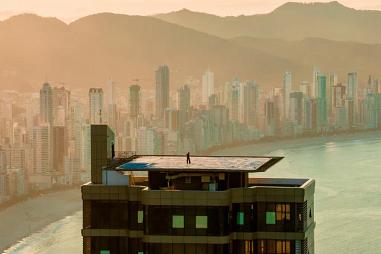 Cobertura com 8 quartos à venda, 900m², 10 banheiros, 8 garagens - Barra Sul - Balneário Camboriú