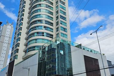 Apartamento no Centro de Balneário Camboriú.