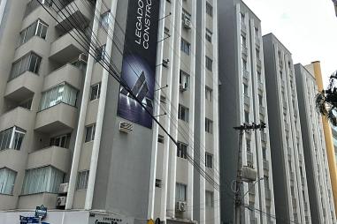 Apartamento na Avenida Brasil em Balneário Camboriú.