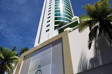 Apartamento próximo á  Avenida Brasil no Centro de Balneário Camboriú.