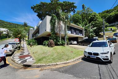 Casa no condomínio Bella Vista em Balneário Camboriú.