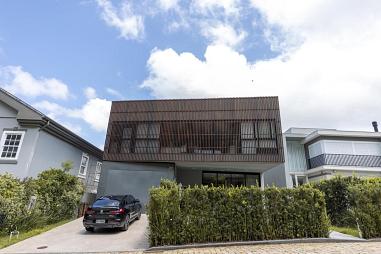 Casa de Alto Padrão no Condomínio Vila Rica.