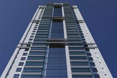 Apartamento com 4 quartos à venda, 146m², 3 banheiros, 3 garagens - Centro - Balneário Camboriú