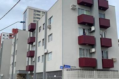 Apartamento  no Centro de Itajaí.