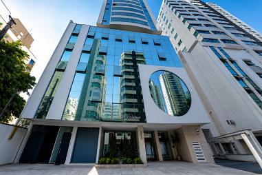 Apartamento com 3 quartos à venda, 120m², 3 banheiros, 2 garagens - Centro - Balneário Camboriú