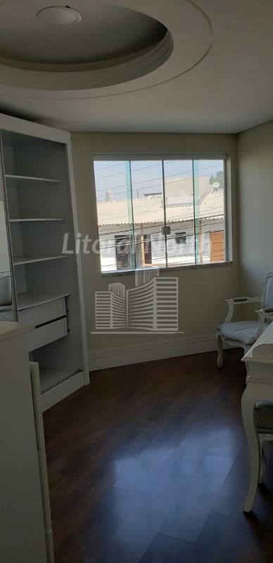 Casa à venda com 4 quartos, 1 suíte, 2 vagas e 203m² no Nações, Balneário Camboriú (SC) — foto 10 de 25