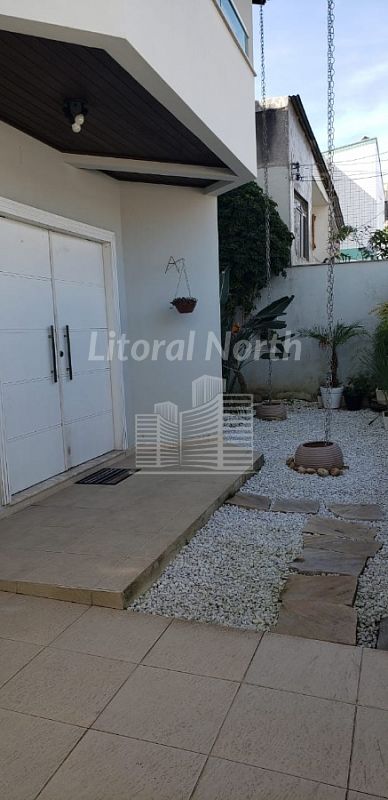 Casa à venda com 4 quartos, 1 suíte, 2 vagas e 203m² no Nações, Balneário Camboriú (SC) — foto 2 de 25