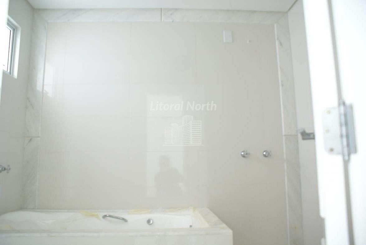 Apartamento à venda com 3 quartos, 3 suítes, 3 vagas e 152m² no Centro, Balneário Camboriú (SC) — foto 9 de 20