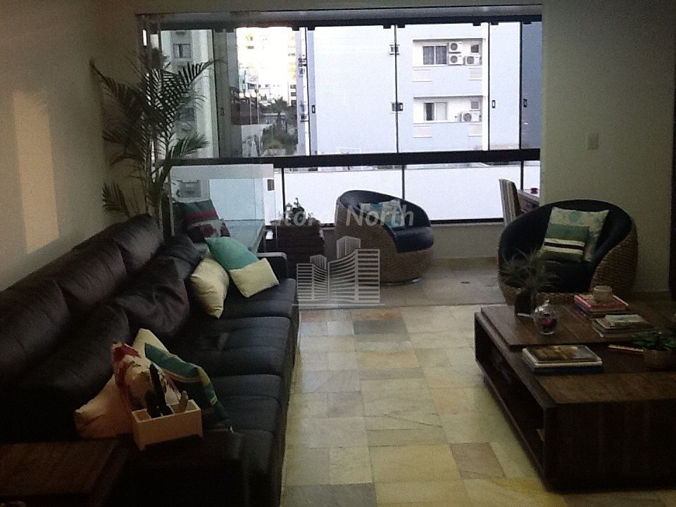 Apartamento à venda com 4 quartos, 4 suítes, 1 vaga e 220m² no Centro, Balneário Camboriú (SC) — foto 9 de 20