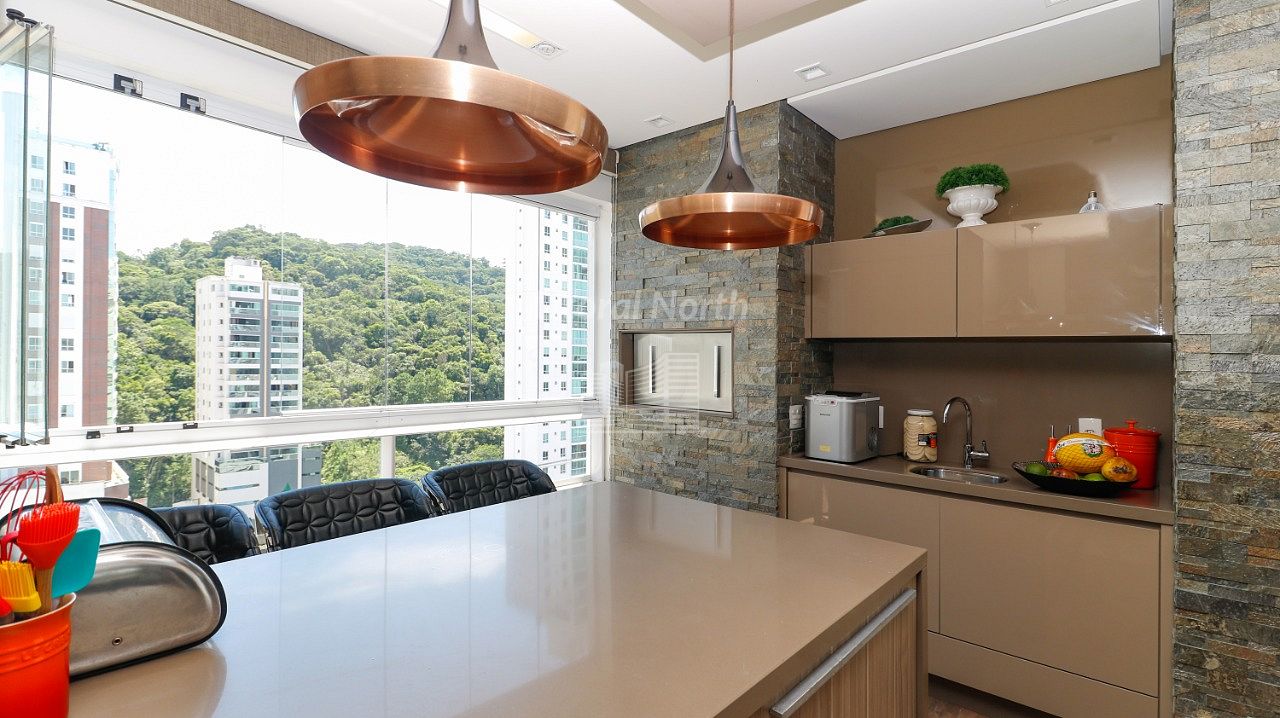 Apartamento à venda com 3 quartos, 3 suítes, 4 vagas e 235m² no Pioneiros, Balneário Camboriú (SC) — foto 5 de 19