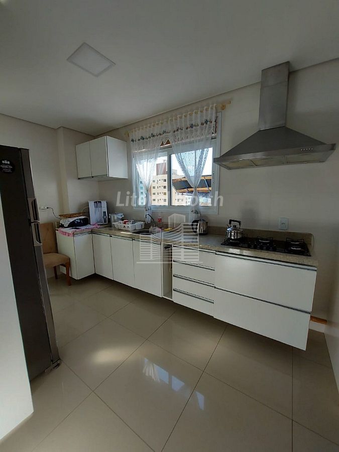 Apartamento à venda com 3 quartos, 3 suítes, 1 vaga e 115m² no Centro, Balneário Camboriú (SC) — foto 4 de 12
