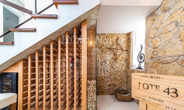 Casa à venda com 4 quartos, 4 suítes, 4 vagas e 350m² no Santa Regina, Camboriú (SC) — foto 7 de 11