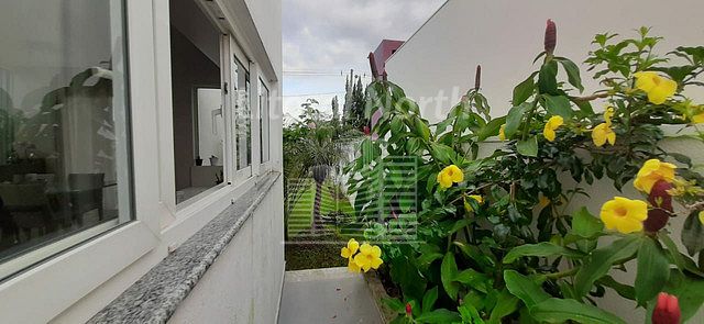 Casa à venda com 4 quartos, 4 suítes, 4 vagas e 350m² no Santa Regina, Camboriú (SC) — foto 10 de 11