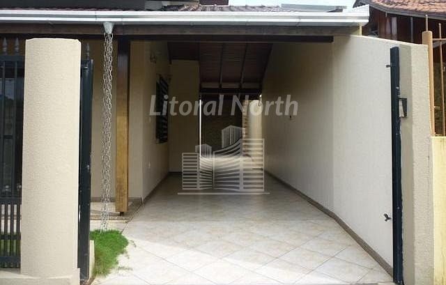 Casa à venda com 3 quartos, 1 suíte, 2 vagas e 134m² no Nações, Balneário Camboriú (SC) — foto 2 de 6