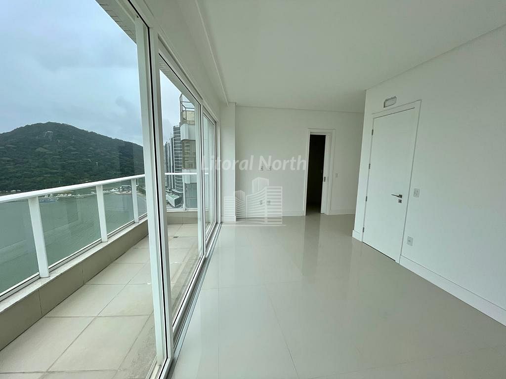 Cobertura à venda com 7 quartos, 7 suítes, 4 vagas e 410m² no Barra Sul, Balneário Camboriú (SC) — foto 3 de 30