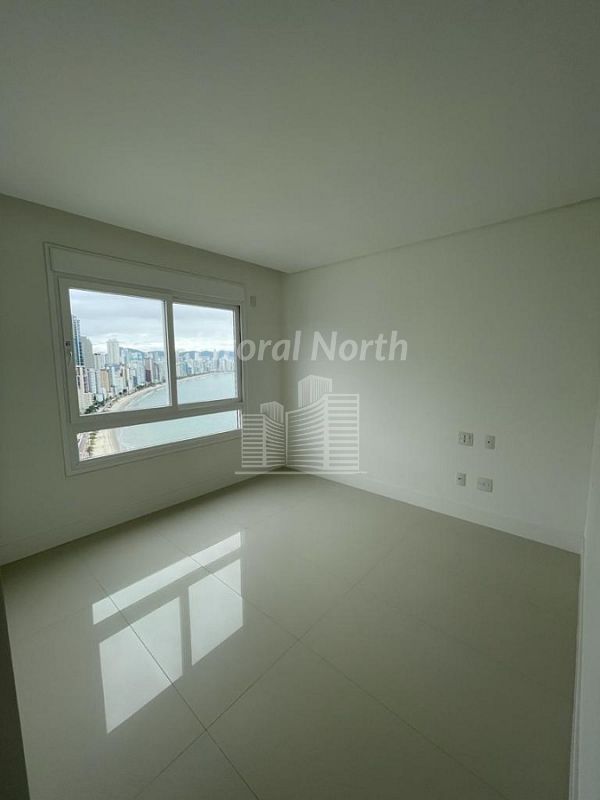 Cobertura à venda com 7 quartos, 7 suítes, 4 vagas e 410m² no Barra Sul, Balneário Camboriú (SC) — foto 27 de 30