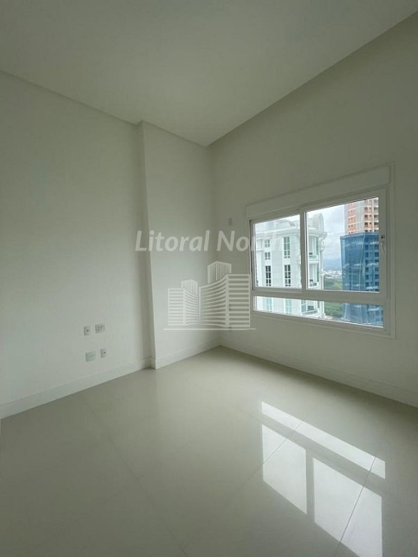 Cobertura à venda com 7 quartos, 7 suítes, 4 vagas e 410m² no Barra Sul, Balneário Camboriú (SC) — foto 4 de 30