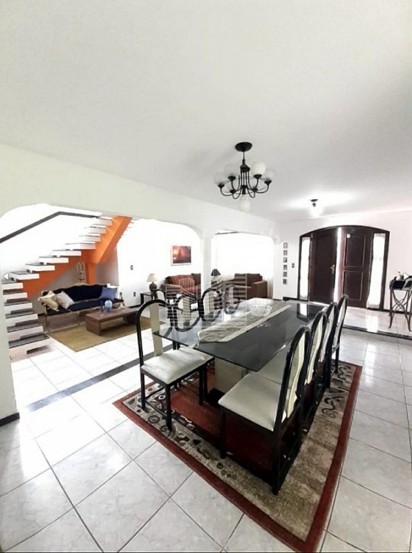 Casa à venda com 5 quartos, 2 suítes, 6 vagas e 350m² no São Judas, Itajaí (SC) — foto 9 de 30