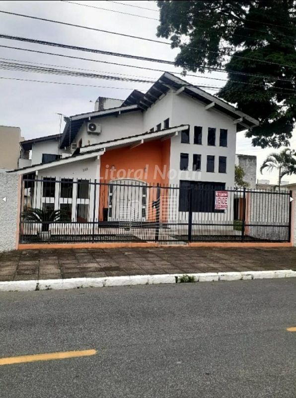 Casa à venda com 5 quartos, 2 suítes, 6 vagas e 350m² no São Judas, Itajaí (SC) — foto 3 de 30