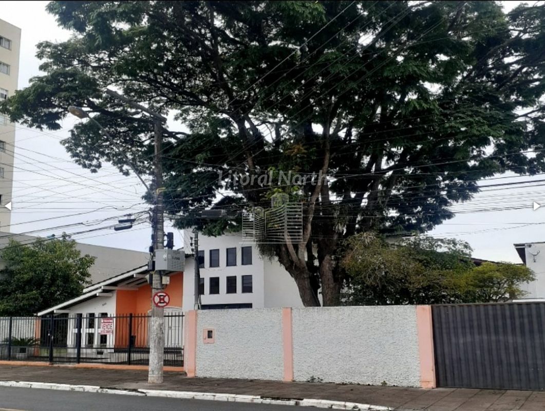 Casa à venda com 5 quartos, 2 suítes, 6 vagas e 350m² no São Judas, Itajaí (SC) — foto 2 de 30
