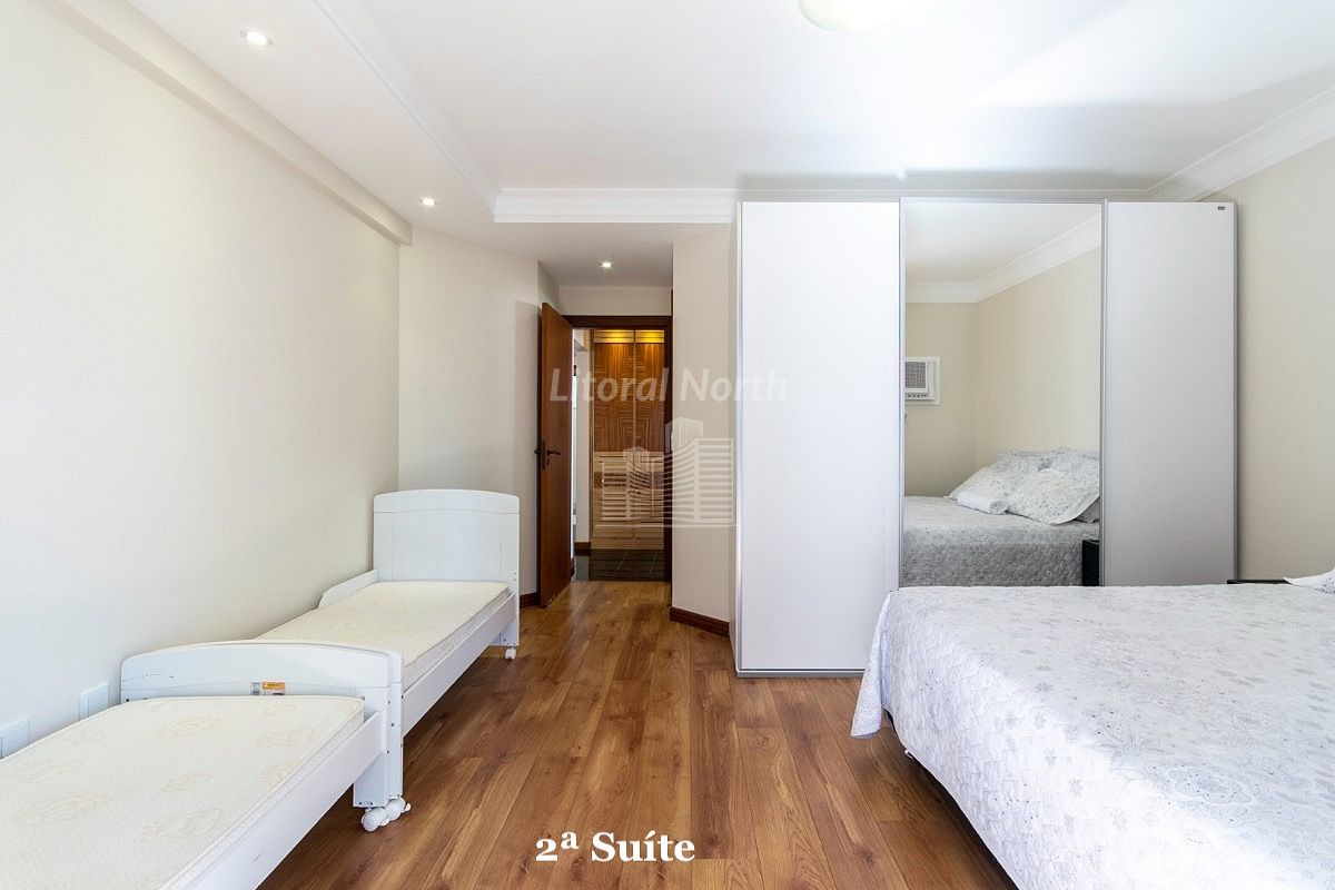 Apartamento à venda com 5 quartos, 5 suítes, 3 vagas e 340m² no Barra Sul, Balneário Camboriú (SC) — foto 16 de 24