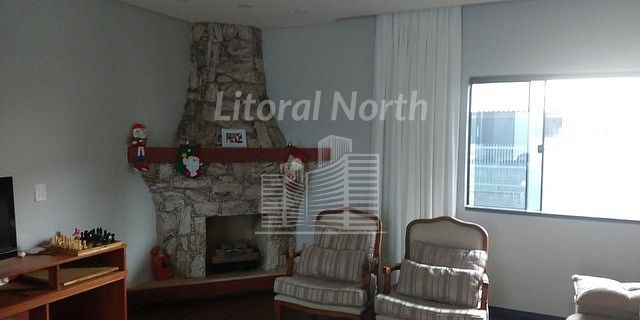 Casa à venda com 4 quartos, 4 suítes, 4 vagas e 350m² no Fazenda, Itajaí (SC) — foto 9 de 15