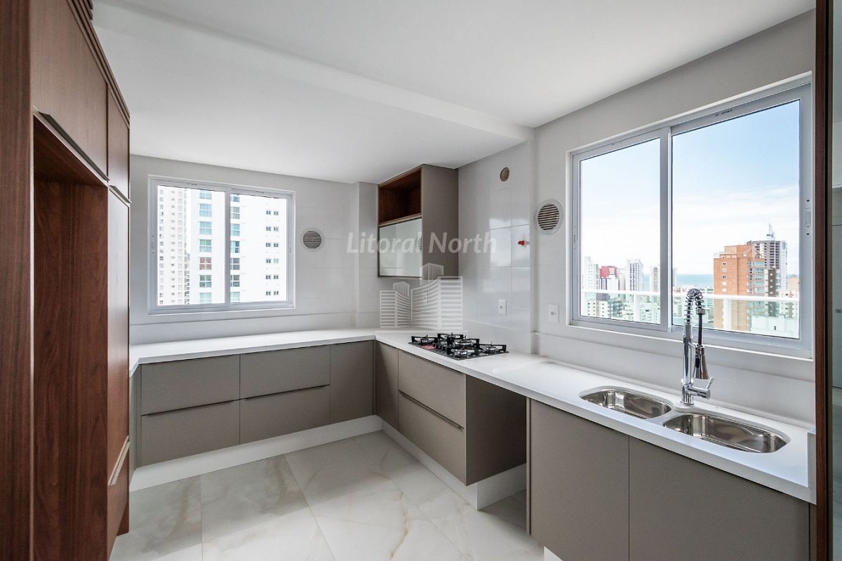 Apartamento à venda com 4 quartos, 4 suítes, 3 vagas e 226m² no Centro, Balneário Camboriú (SC) — foto 27 de 30