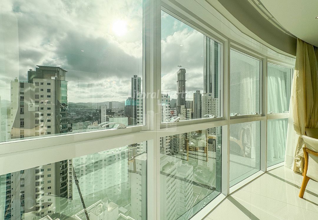 Apartamento à venda com 3 quartos, 3 suítes, 2 vagas e 138m² no Centro, Balneário Camboriú (SC) — foto 20 de 30