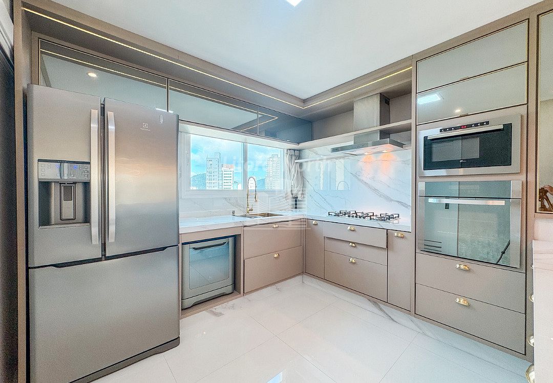 Apartamento à venda com 3 quartos, 3 suítes, 2 vagas e 138m² no Centro, Balneário Camboriú (SC) — foto 26 de 30