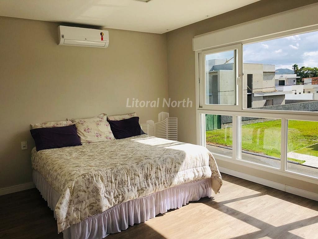 Casa à venda com 4 quartos, 3 suítes, 2 vagas e 286m² no Santa Regina, Camboriú (SC) — foto 14 de 26