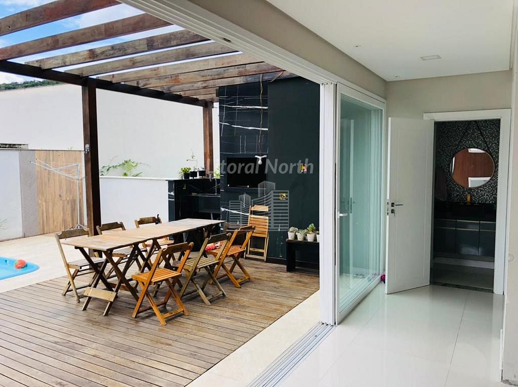 Casa à venda com 4 quartos, 3 suítes, 2 vagas e 286m² no Santa Regina, Camboriú (SC) — foto 21 de 26
