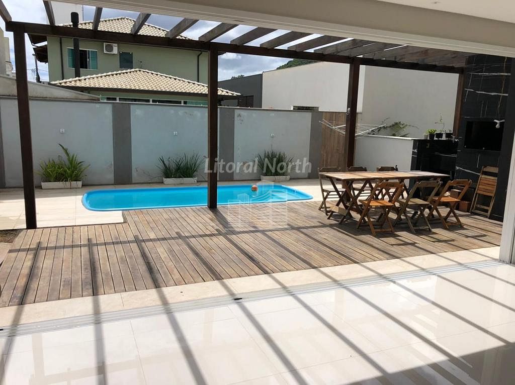 Casa à venda com 4 quartos, 3 suítes, 2 vagas e 286m² no Santa Regina, Camboriú (SC) — foto 24 de 26