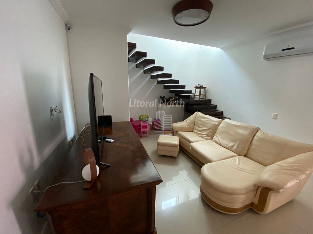 Casa de 3 quartos, 231m² no bairro São João, em Itajaí | Eu Corretor