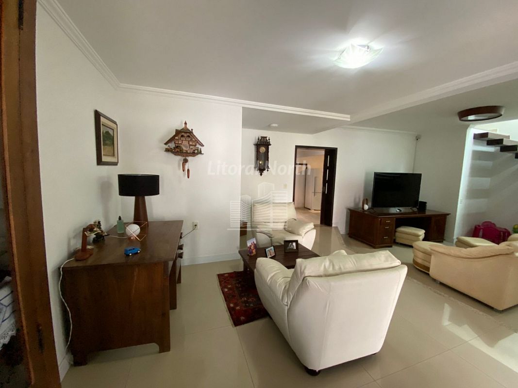 Casa de 3 quartos, 231m² no bairro São João, em Itajaí | Eu Corretor