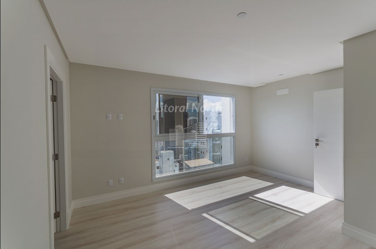 Apartamento à venda com 4 quartos, 4 suítes, 6 vagas e 297m² no Barra Sul, Balneário Camboriú (SC) — foto 28 de 30