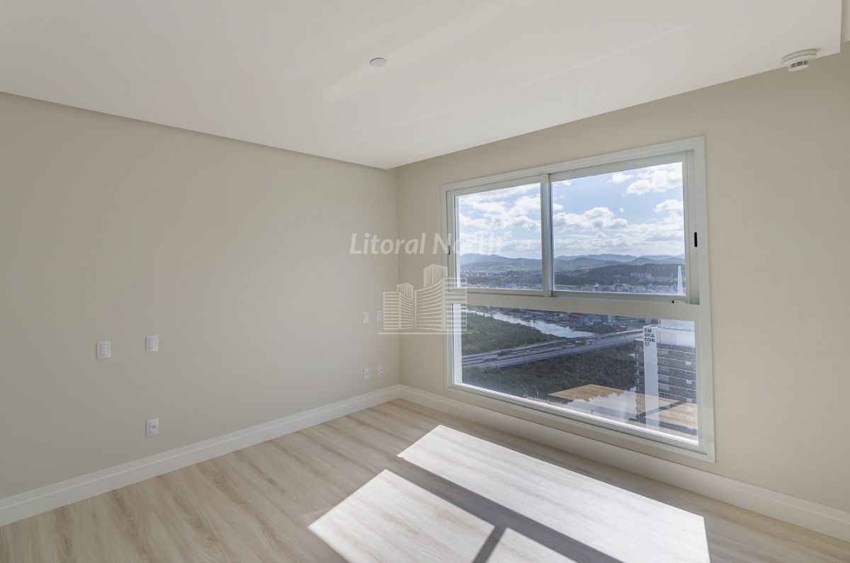 Apartamento à venda com 4 quartos, 4 suítes, 6 vagas e 297m² no Barra Sul, Balneário Camboriú (SC) — foto 15 de 30